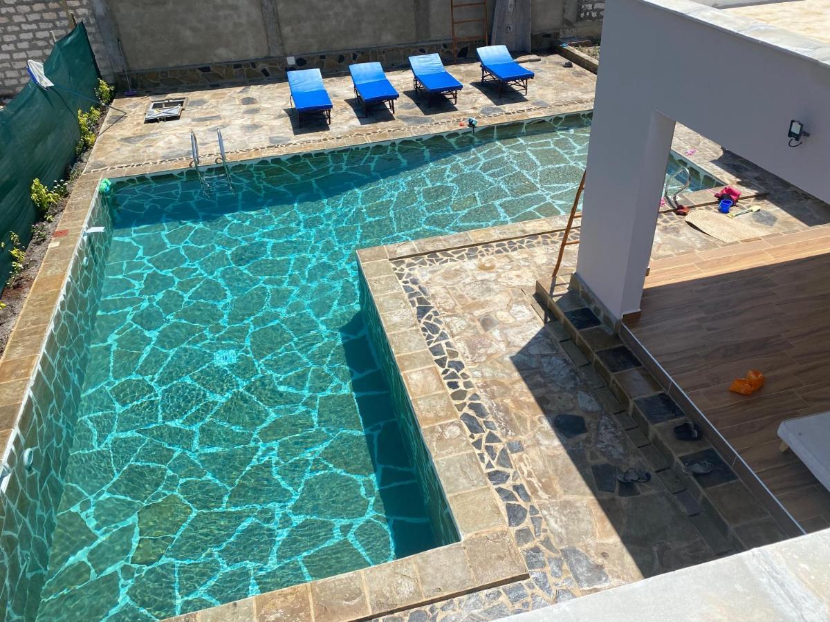 דיאני ביץ' Private Backdoor Villa With Big Swimming Pool And Services Of Chef Included מראה חיצוני תמונה