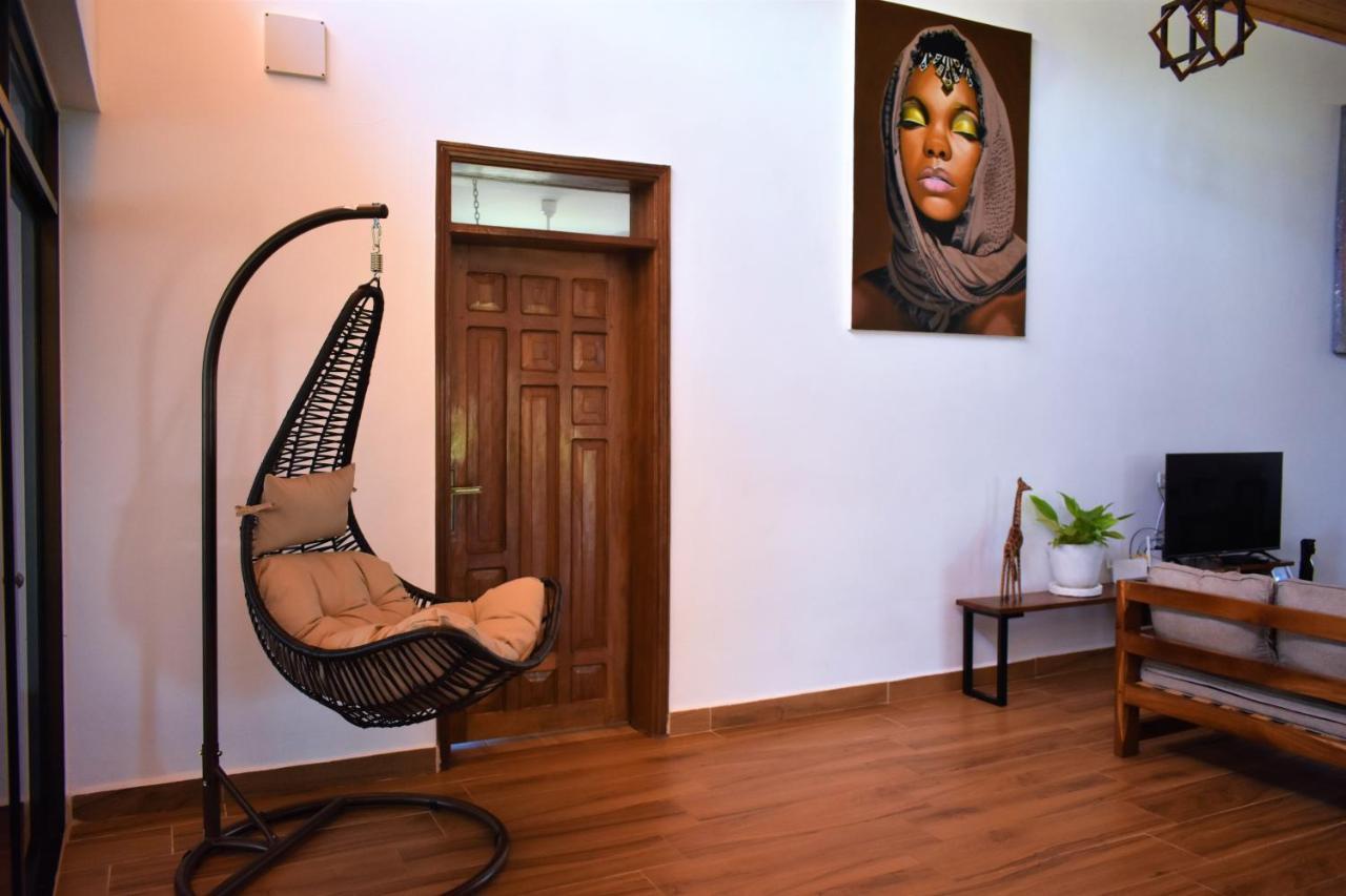 דיאני ביץ' Private Backdoor Villa With Big Swimming Pool And Services Of Chef Included מראה חיצוני תמונה
