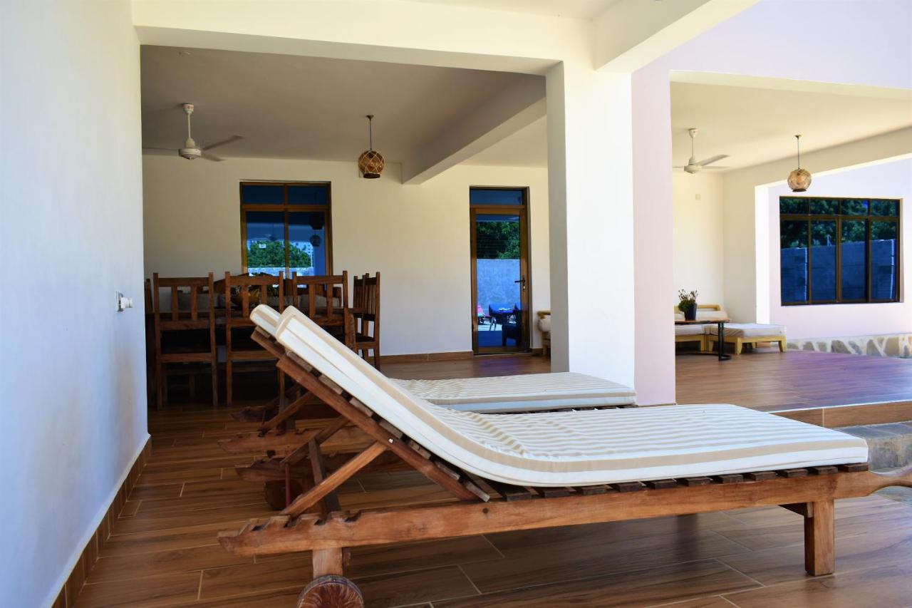 דיאני ביץ' Private Backdoor Villa With Big Swimming Pool And Services Of Chef Included מראה חיצוני תמונה