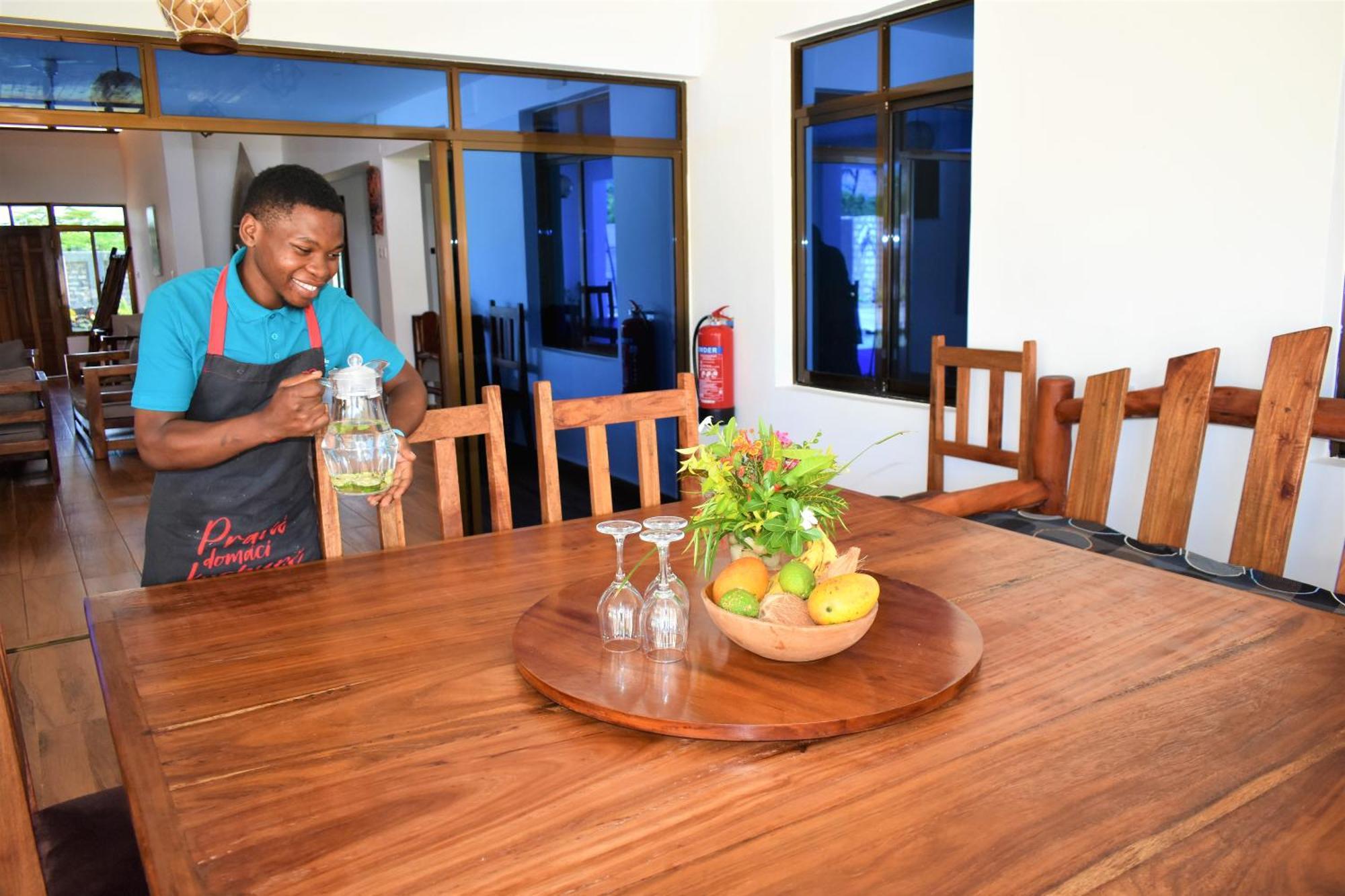 דיאני ביץ' Private Backdoor Villa With Big Swimming Pool And Services Of Chef Included מראה חיצוני תמונה